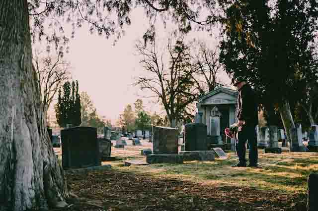 Nằm mơ thấy nghĩa trang, nghĩa địa mang ý nghĩa gì?