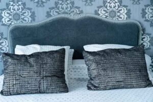 Đầu giường phong thủy