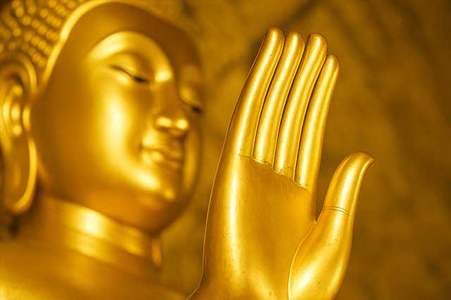 Mơ thấy tượng phật bằng vàng